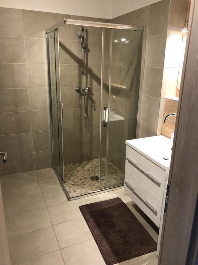 Adam Guesthouse I. Kecskemét Zewnętrze zdjęcie