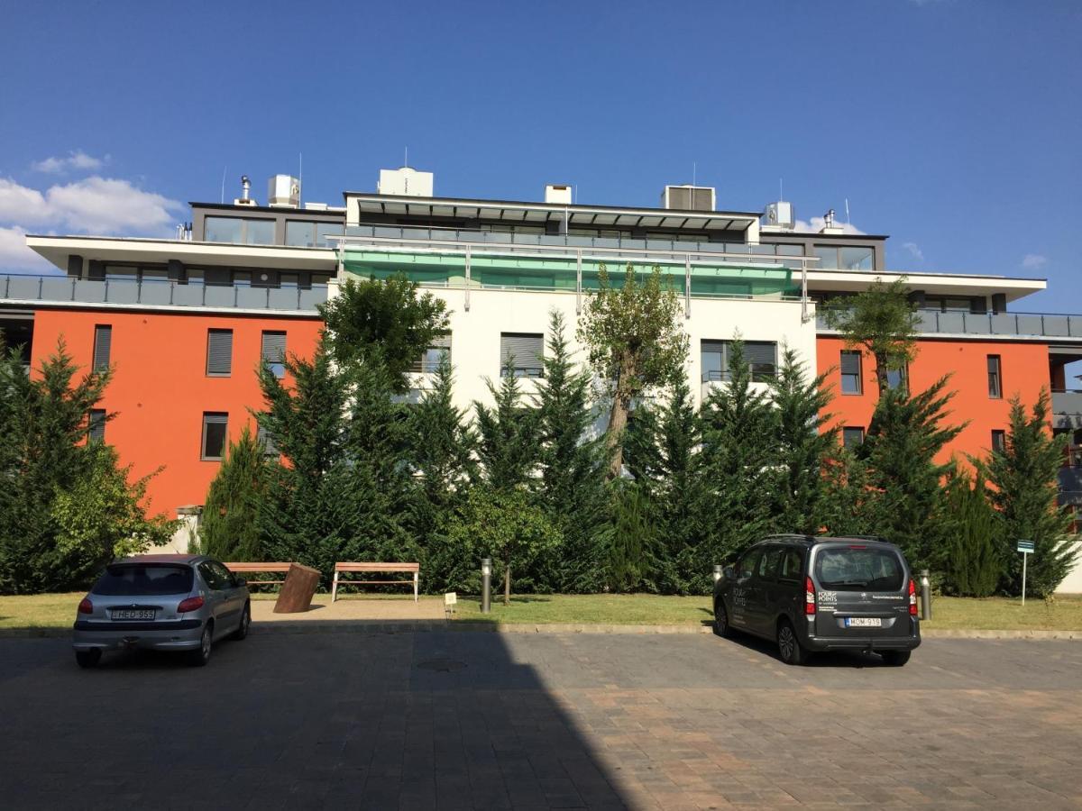 Adam Guesthouse I. Kecskemét Zewnętrze zdjęcie
